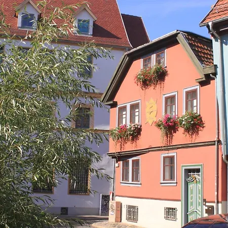 Haus Zum Kleinen Helm Апартаменты *