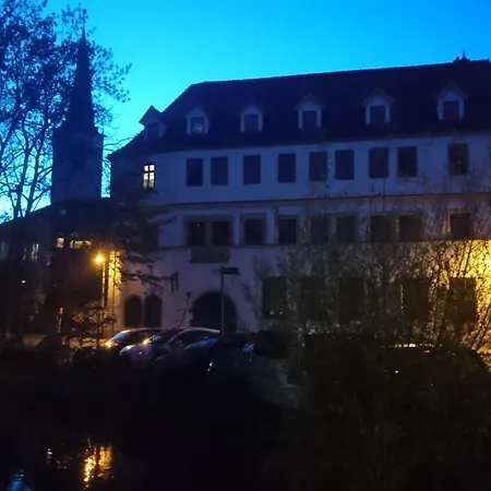 Haus Zum Kleinen Helm Апартаменты Эрфурт