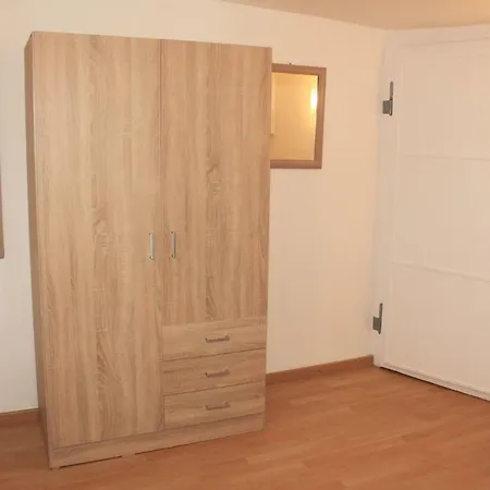 Haus Zum Kleinen Helm
