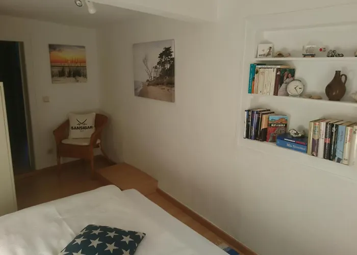 Haus Zum Kleinen Helm Апартаменты Эрфурт