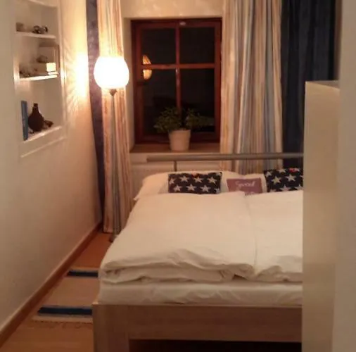 Haus Zum Kleinen Helm *